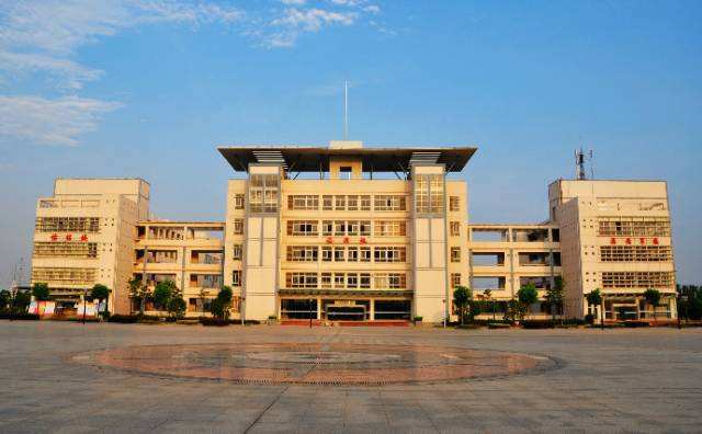 用成绩说话，看看四大“高考工厂”谁更牛？