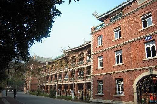 高考各科至少考多少分，才能稳上211/985？