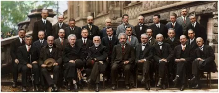 跟优秀的人在一起，你会离成功更近