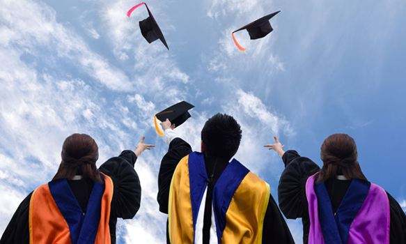 报志愿前先看看哪个专业就业率高，赚钱多吧！