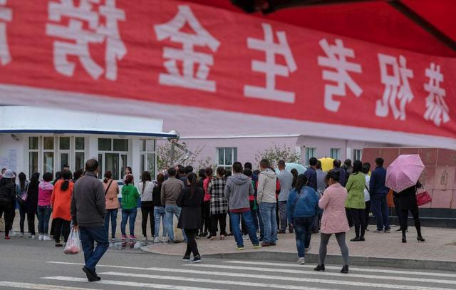 那些考进清华北大的学生在高中是什么样子的？