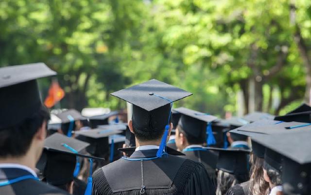 学霸们看过来，6所“985大学”的强势专业，文理科生都适合 ！