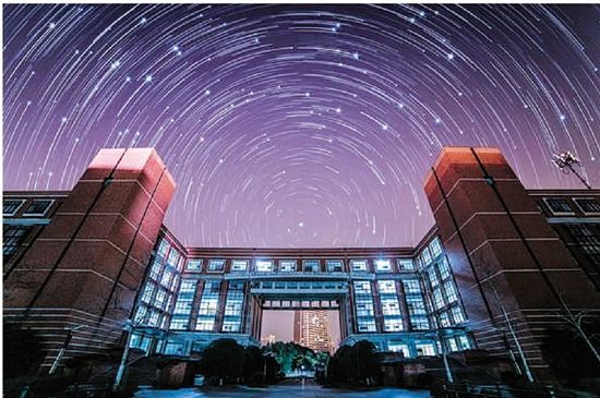 深化改革，建设富有活力的普通高中新课程