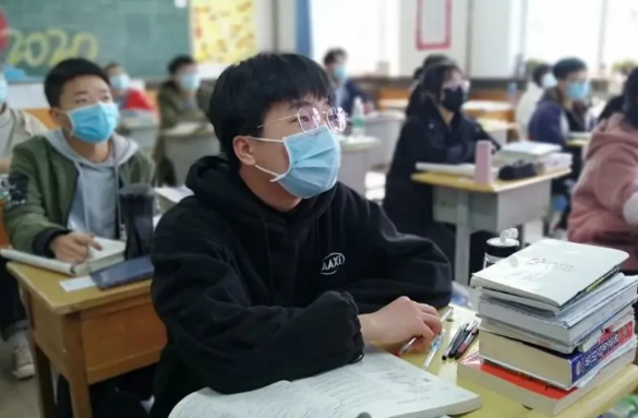 学霸们每科接近满分的高考成绩，是怎么做到的？