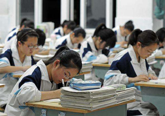 学渣比学霸差在哪？不是靠“砸钱”辅导，而是差在这三个点 